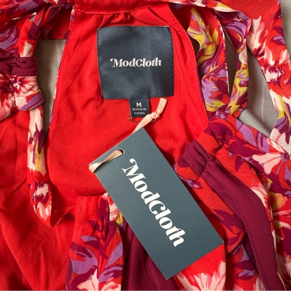 Modcloth Floral Maxi Dress in Red and Pink - Picture 6 of 8